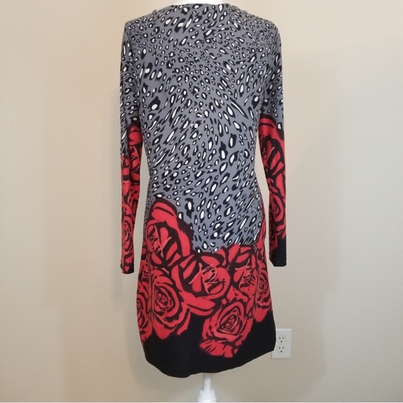 Dress - Picture 4 of 5